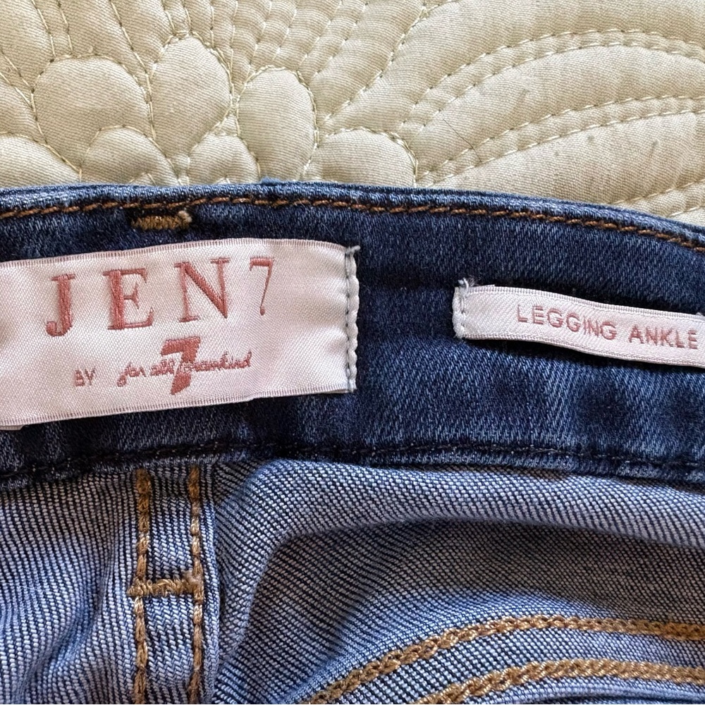 7 For All Mankind Women's Ankle Jeans in Dark Blue - Picture 3 of 4